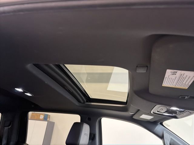 Used 2019 GMC Sierra 1500 AT4 w/ AT4 Premium Package image 2