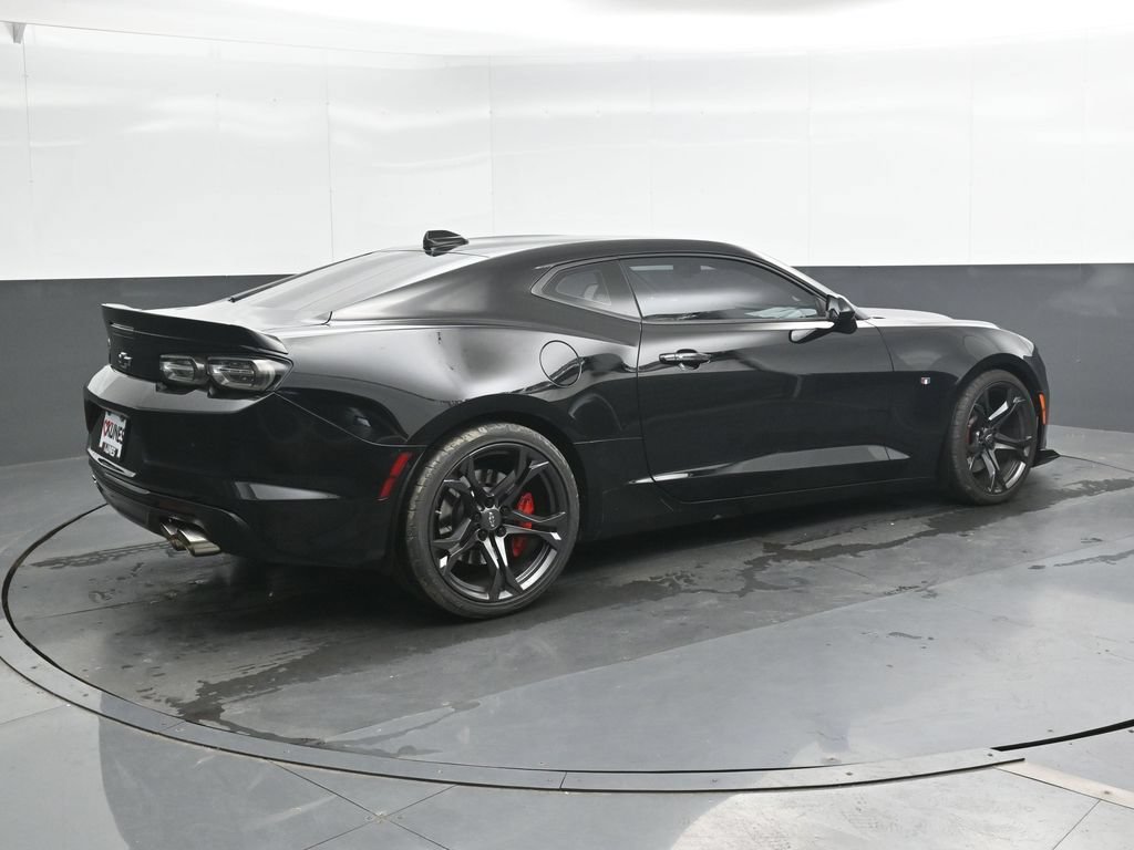 Used 2022 Chevrolet Camaro SS RWD image 3