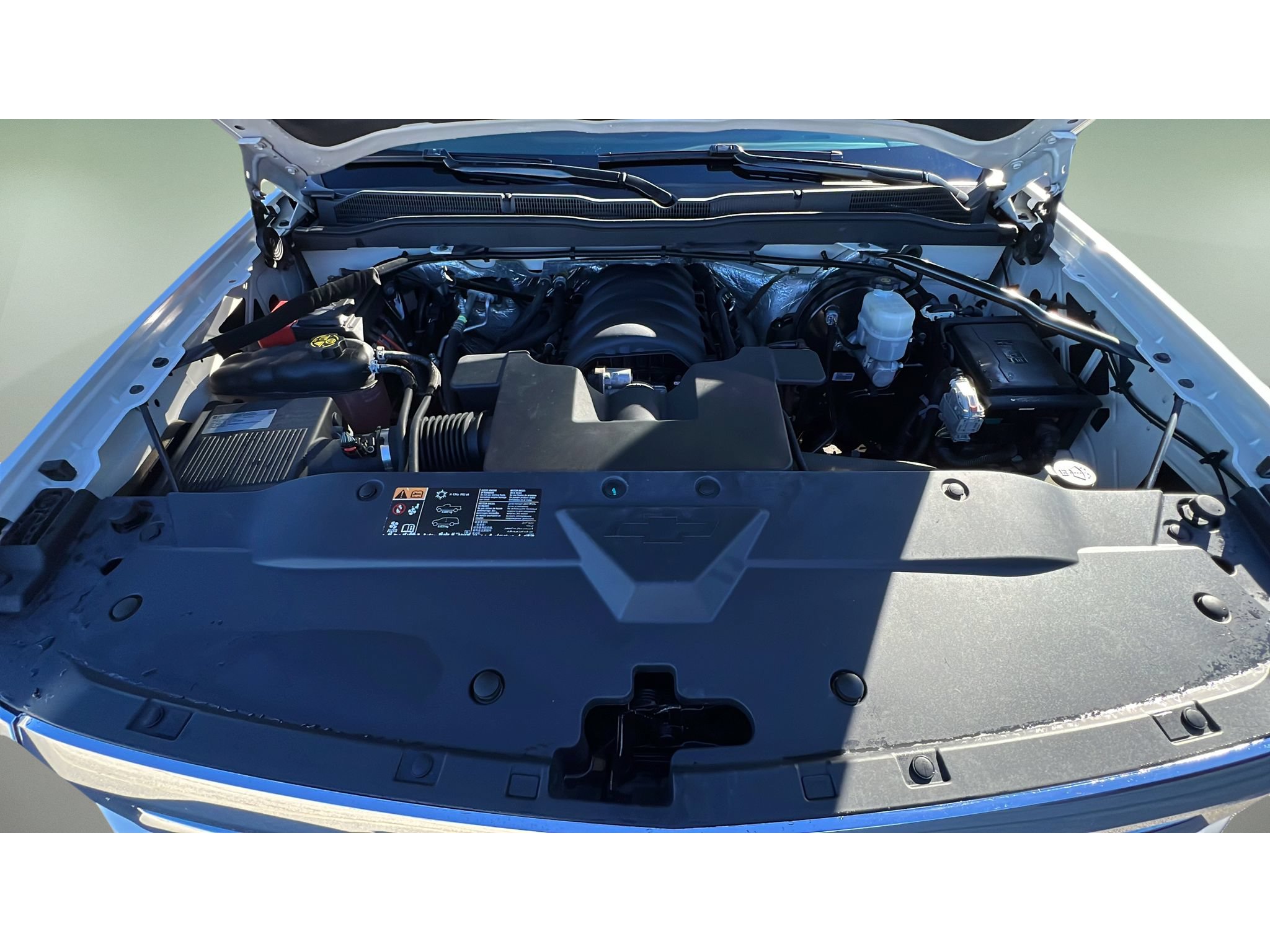 Used 2015 Chevrolet Silverado 1500 High Country w/ High Country Premium Package AWD/4WD image 33