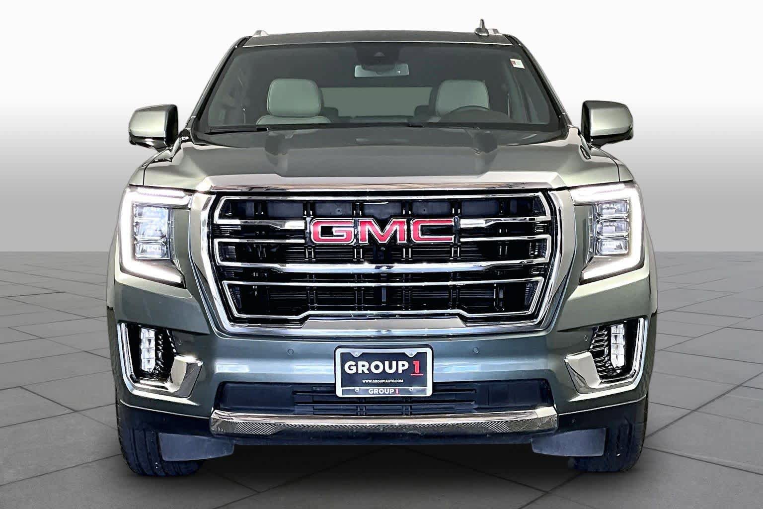 Certified 2023 GMC Yukon SLT w/ SLT Luxury Package RWD image 3