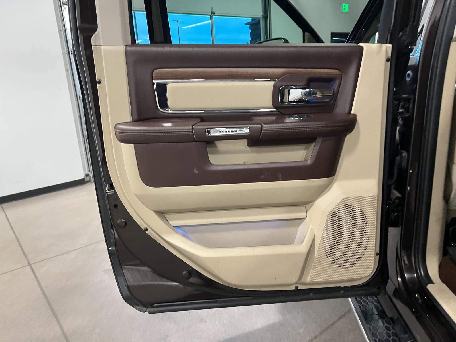 Used 2017 RAM 2500 Laramie image 29