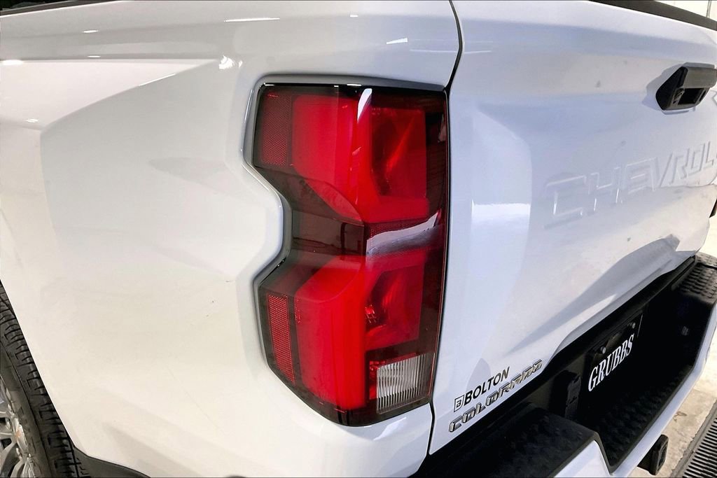 Used 2025 Chevrolet Colorado LT w/ LT Convenience Package image 40