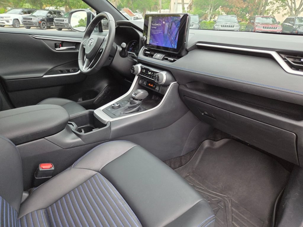 Used 2024 Toyota RAV4 XSE AWD/4WD image 14