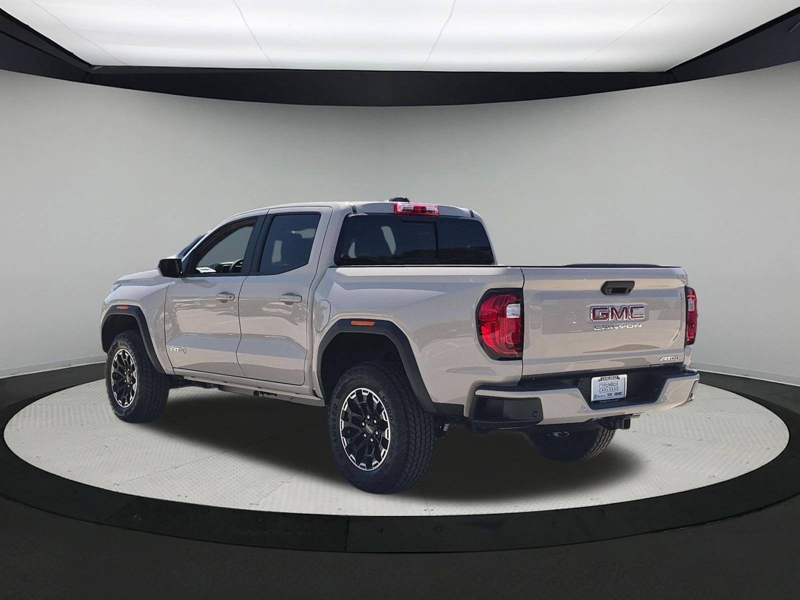New 2026 GMC Canyon AT4 AWD/4WD image 3