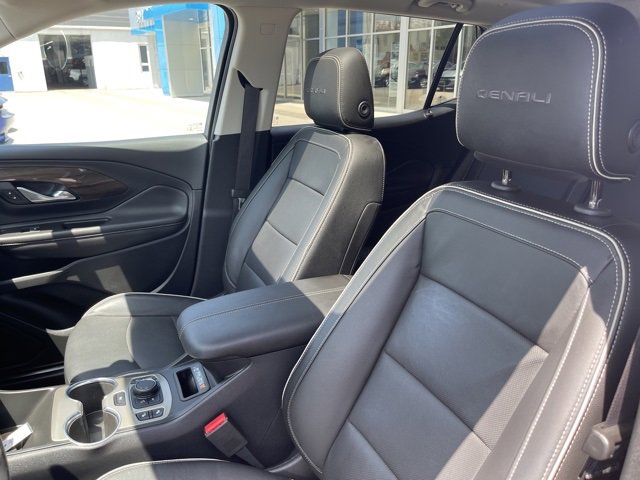 Used 2020 GMC Terrain Denali image 16