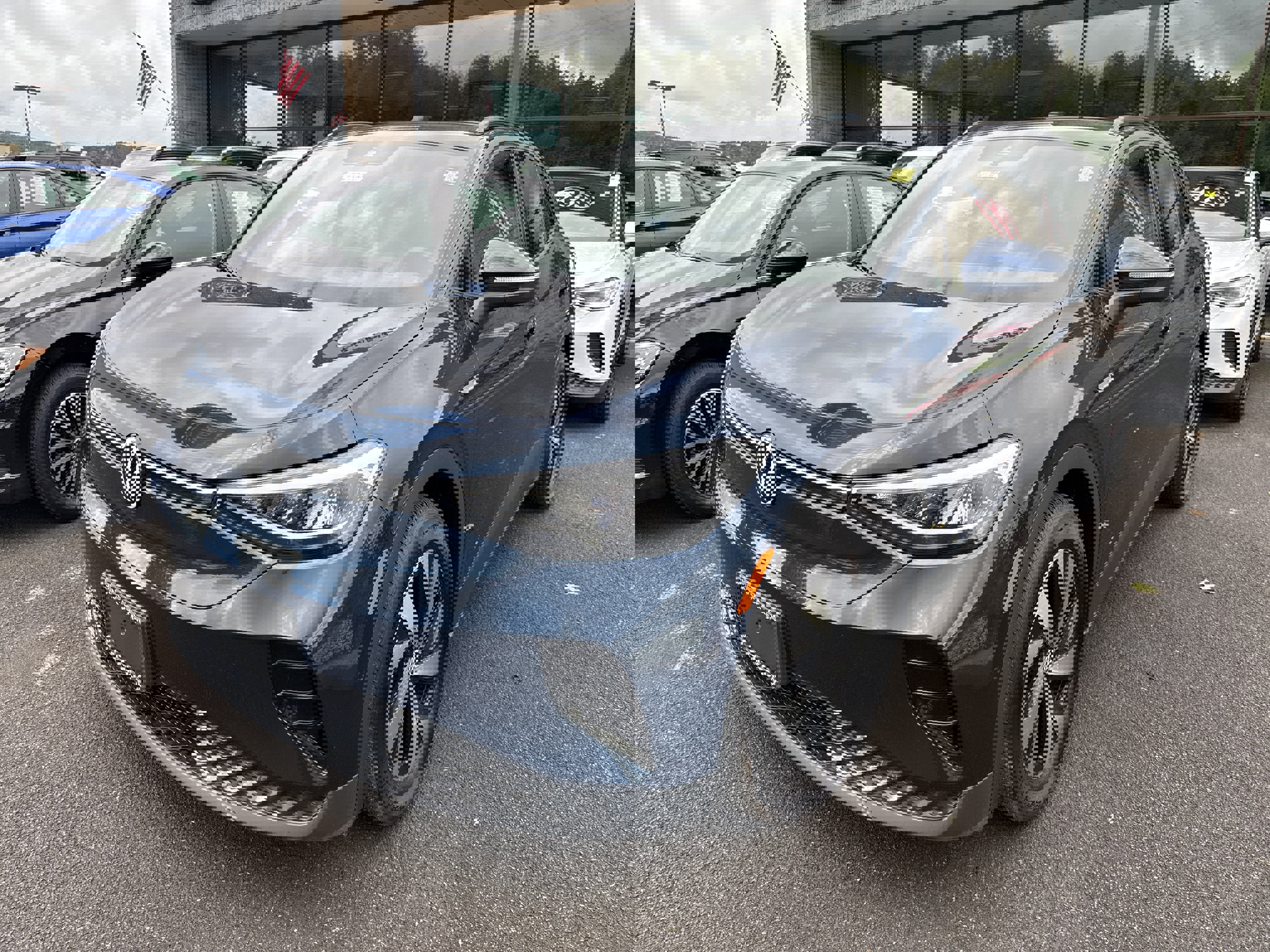 Used 2023 Volkswagen ID.4 Pro image 4