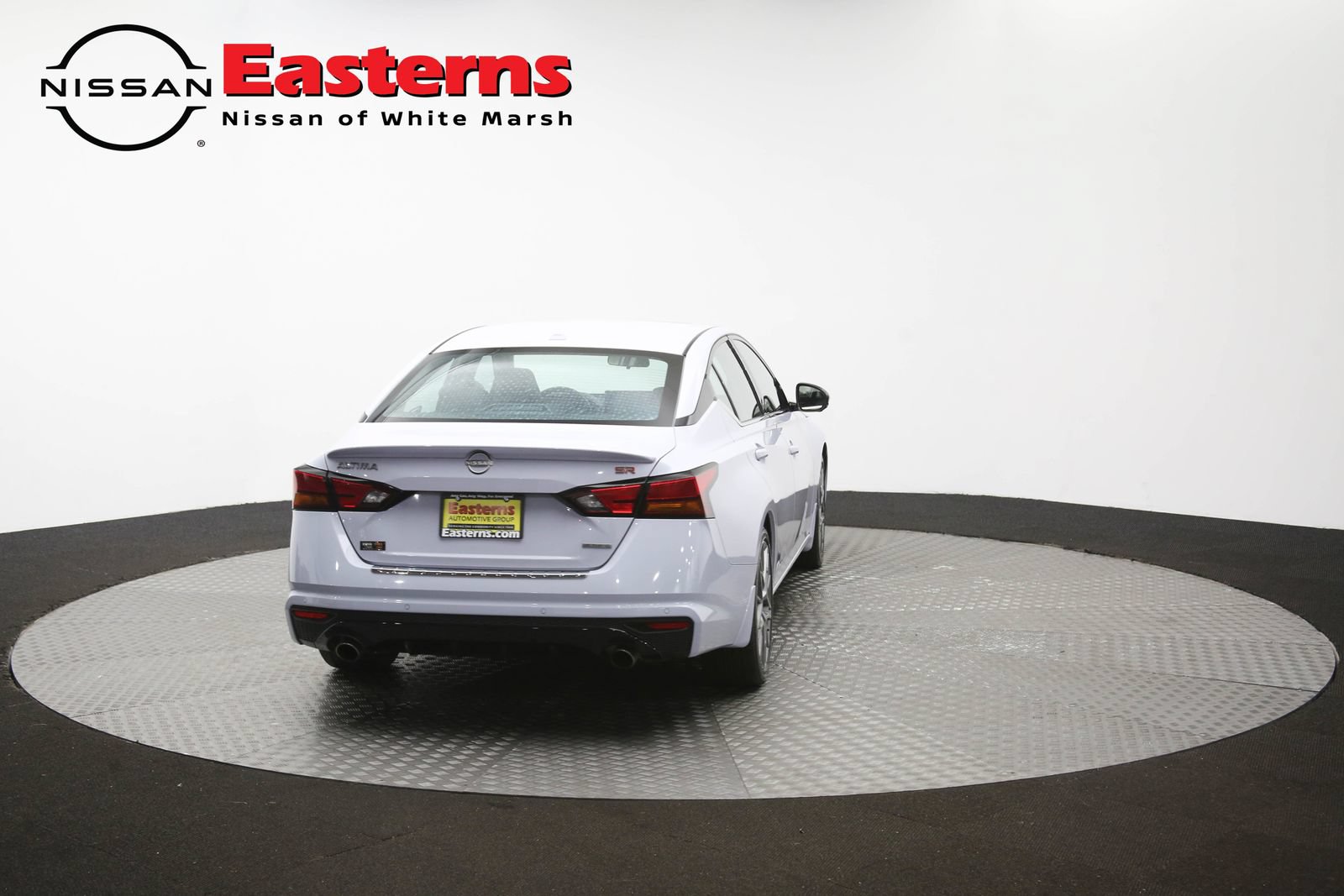 Used 2023 Nissan Altima 2.0 SR FWD image 37