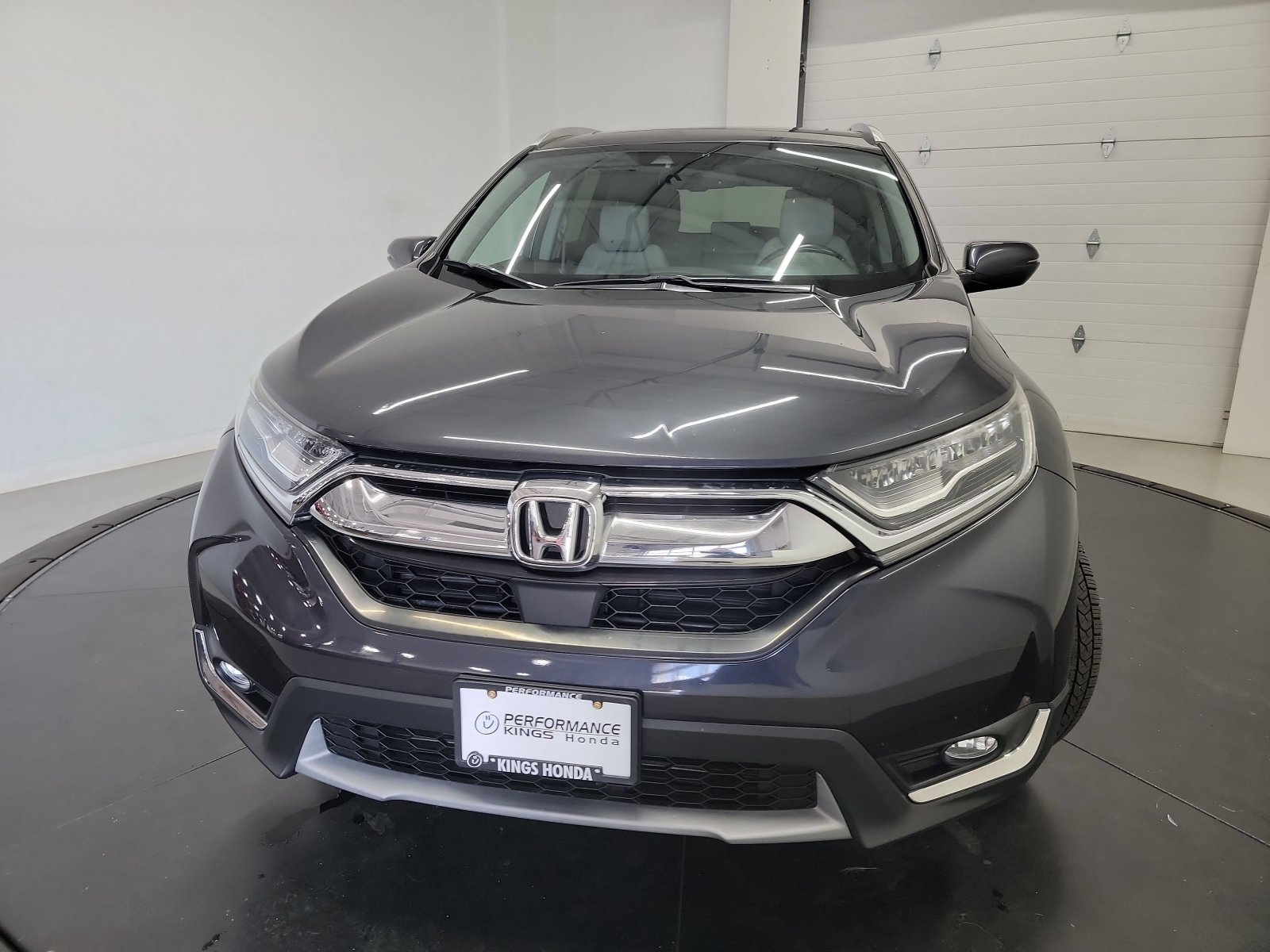 Used 2017 Honda CR-V Touring image 2