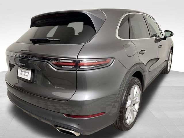 Used 2023 Porsche Cayenne w/ Premium Package image 9