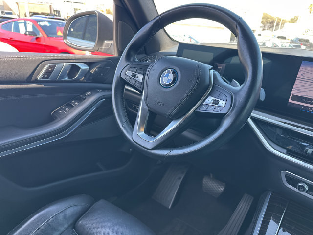 Used 2025 BMW X5 xDrive50e AWD/4WD image 5
