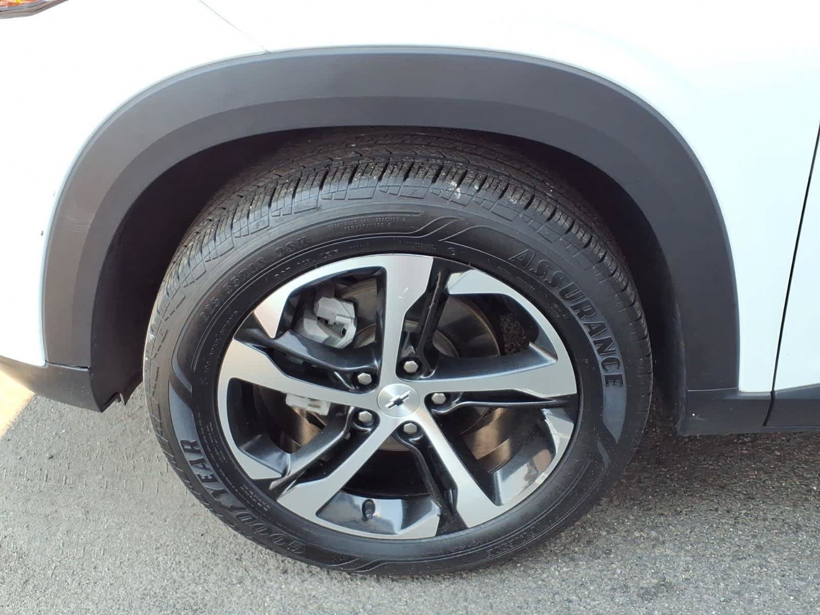 Certified 2024 Chevrolet Trax RS FWD image 8