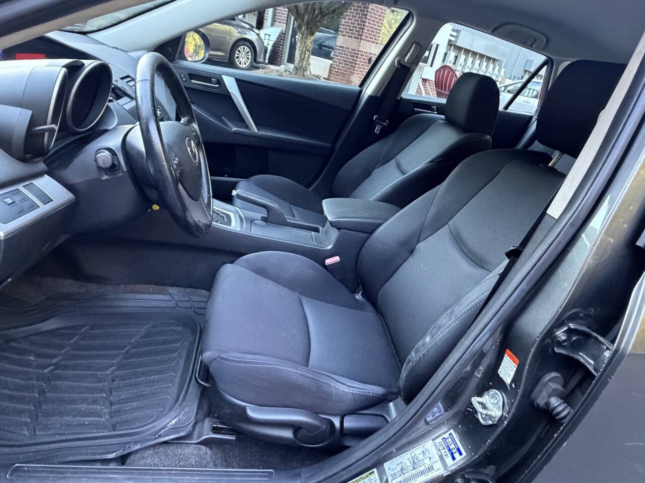 Used 2011 MAZDA MAZDA3 s Sport FWD image 7