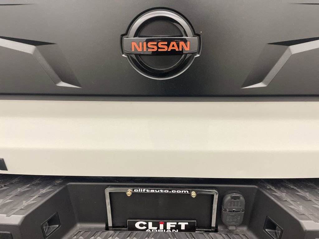 Used 2021 Nissan Titan PRO-4X w/ Pro-4x Convenience Package AWD/4WD image 26