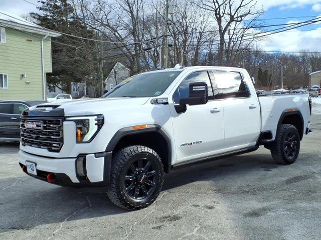 Used 2024 GMC Sierra 3500 AT4 w/ AT4 Premium Plus Package image 3