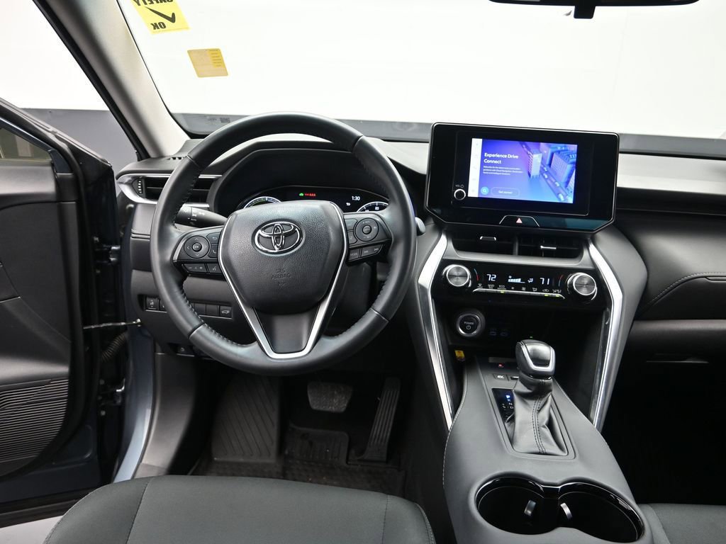 Used 2023 Toyota Venza LE image 22