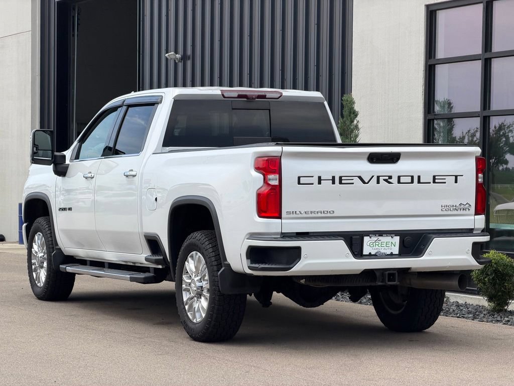 Used 2020 Chevrolet Silverado 2500 High Country w/ Technology Package AWD/4WD image 3