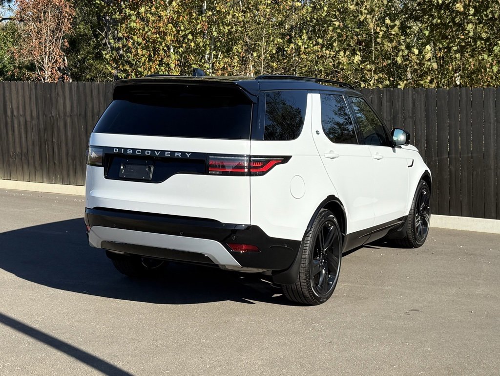 New 2026 Land Rover Discovery Limited Edition image 6