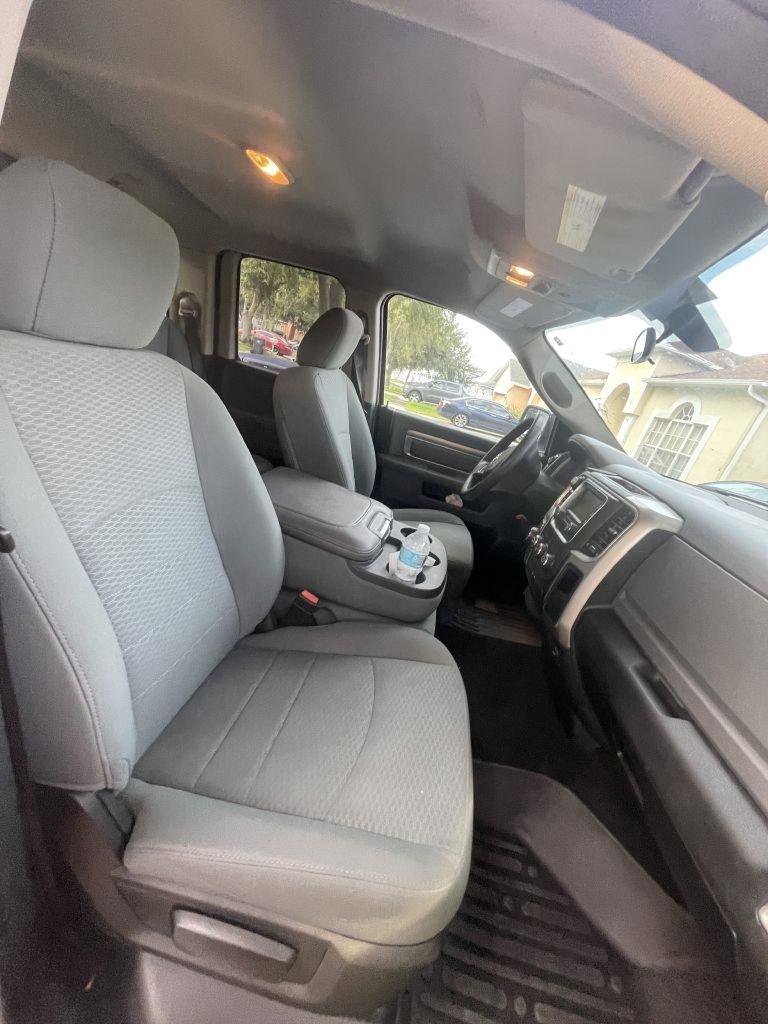Used 2018 RAM 1500 Classic SLT RWD image 16