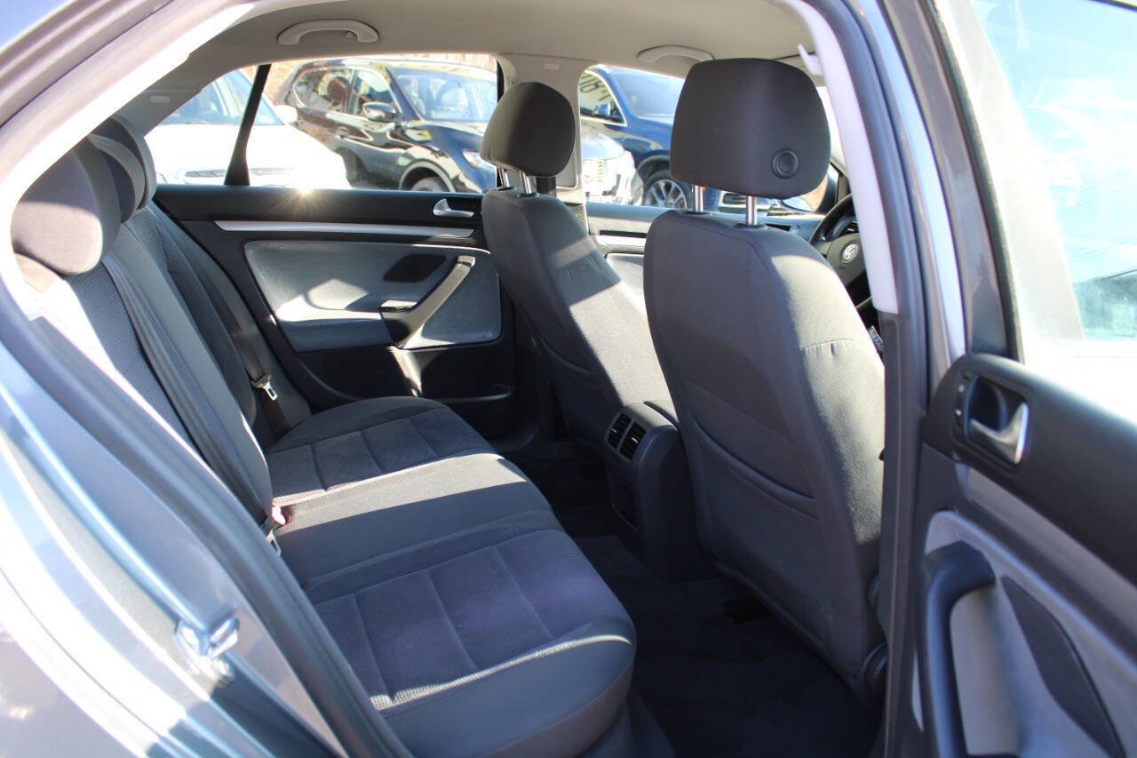 Used 2006 Volkswagen Jetta Value Edition image 27