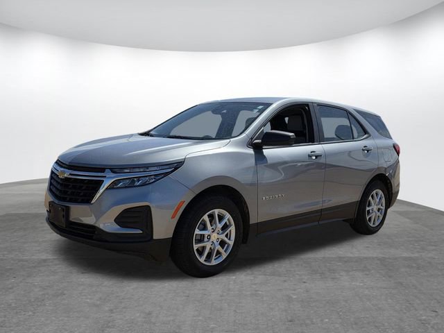 Used 2024 Chevrolet Equinox LS image 4