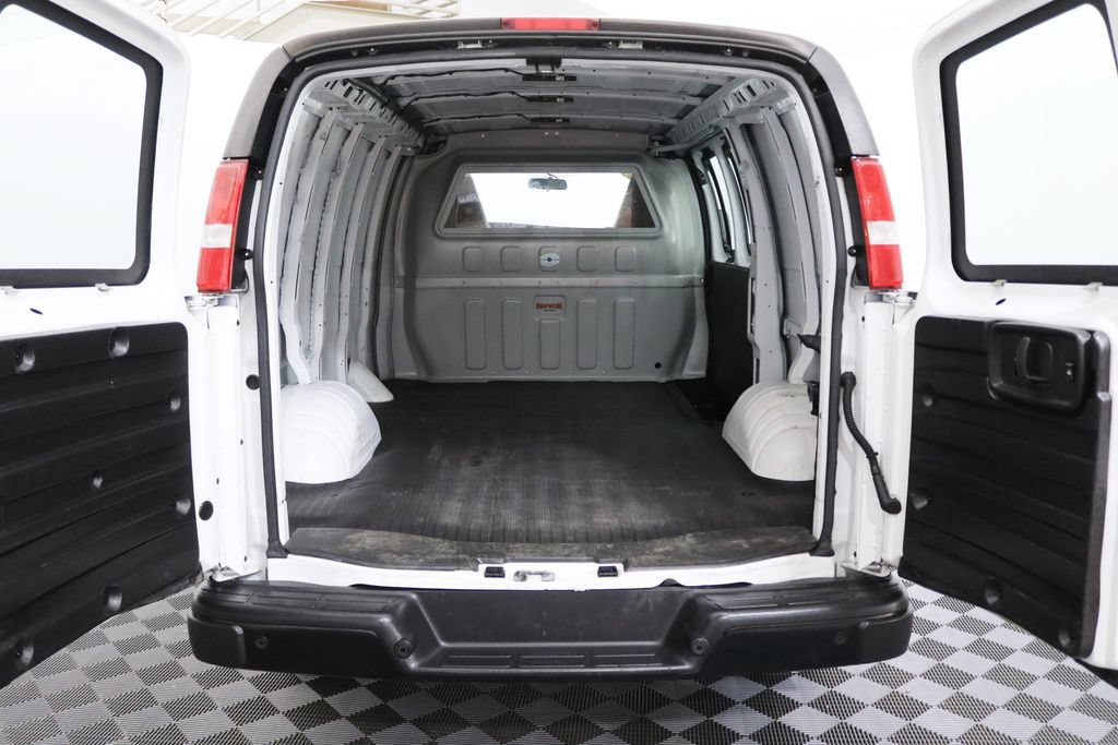 Used 2022 Chevrolet Express 2500 w/ Safety Package RWD image 21