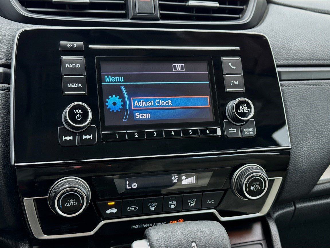 Used 2019 Honda CR-V LX image 9