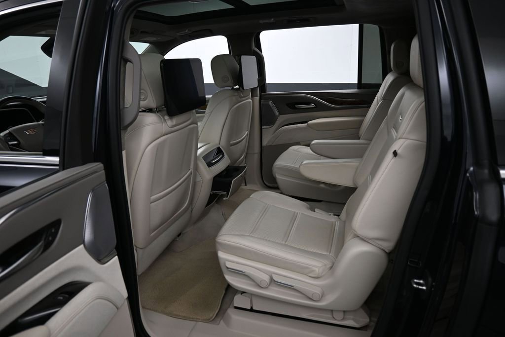 Used 2023 Cadillac Escalade ESV Premium Luxury Platinum w/ LPO, Radiant Package AWD/4WD image 26