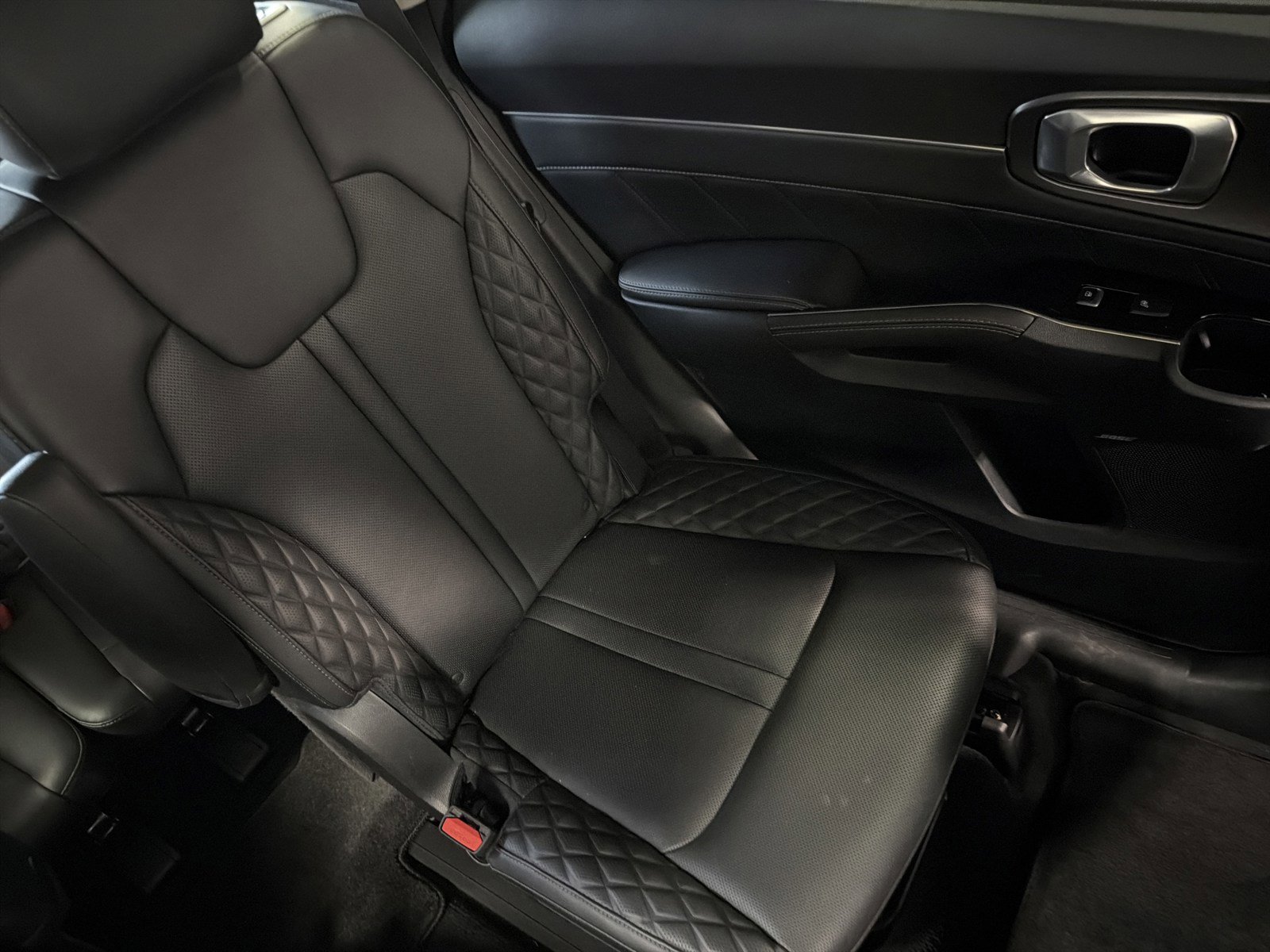 Used 2023 Kia Sorento SX AWD/4WD image 14