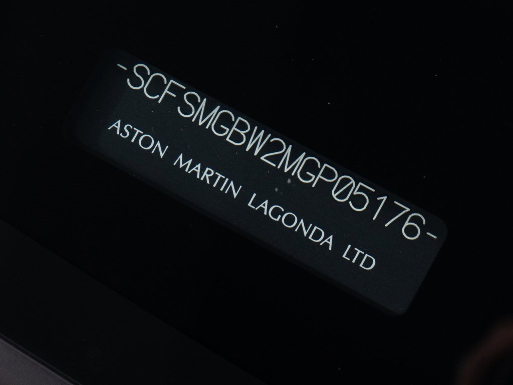 Used 2021 Aston Martin V8 Vantage Roadster image 50