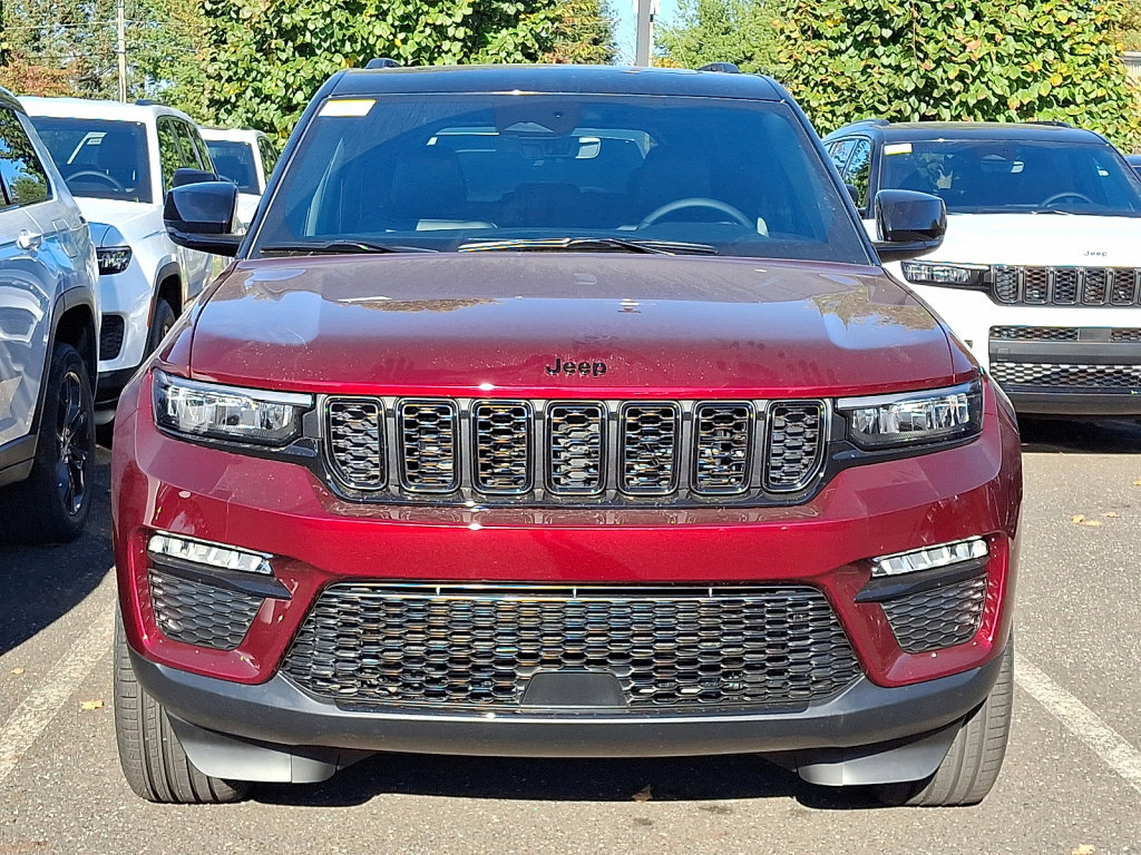 New 2025 Jeep Grand Cherokee Limited image 2
