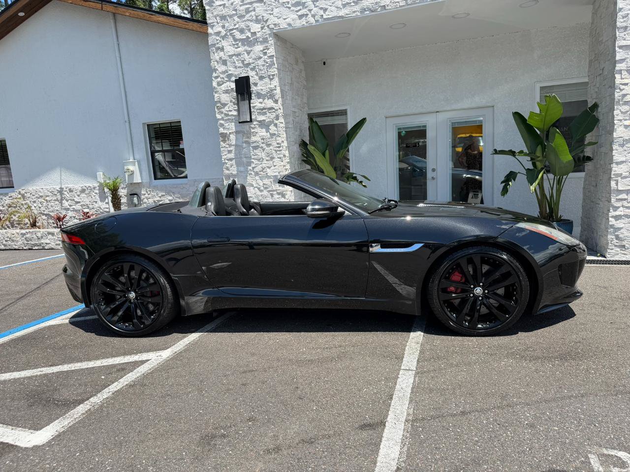 Used 2014 Jaguar F-TYPE S RWD image 19