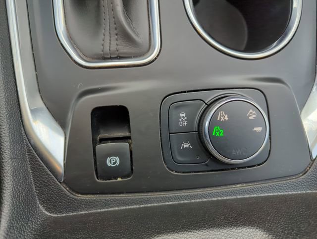 Used 2021 Chevrolet Traverse LT w/ LT Premium Package image 40