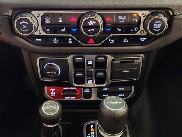 Used 2024 Jeep Gladiator Mojave AWD/4WD image 18