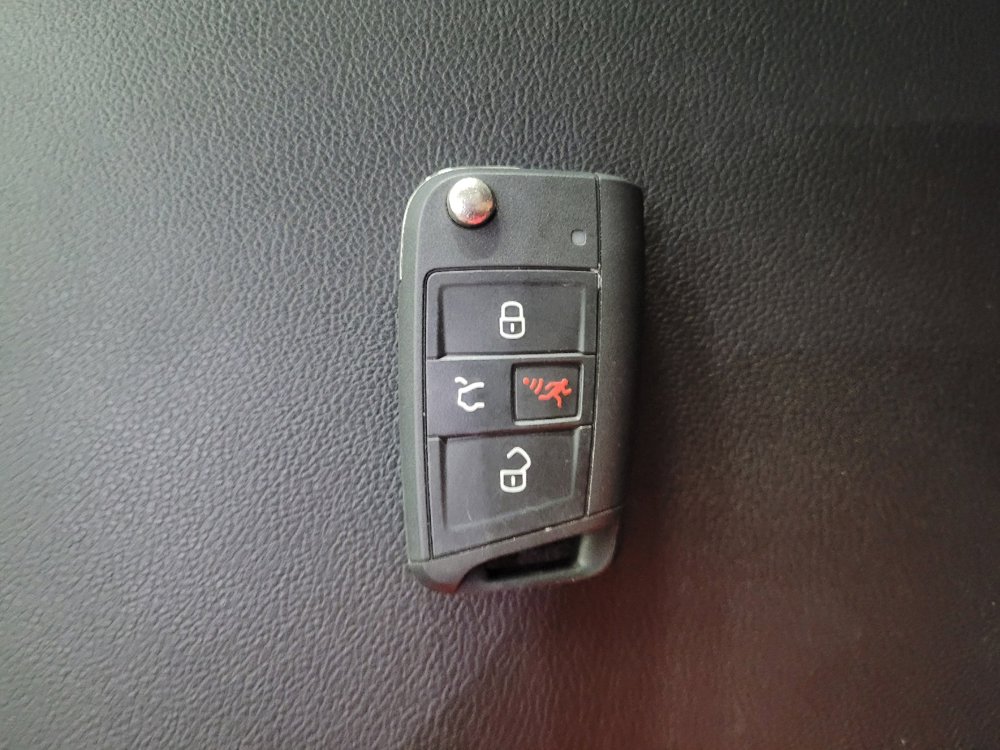 Used 2021 Volkswagen Atlas S image 32