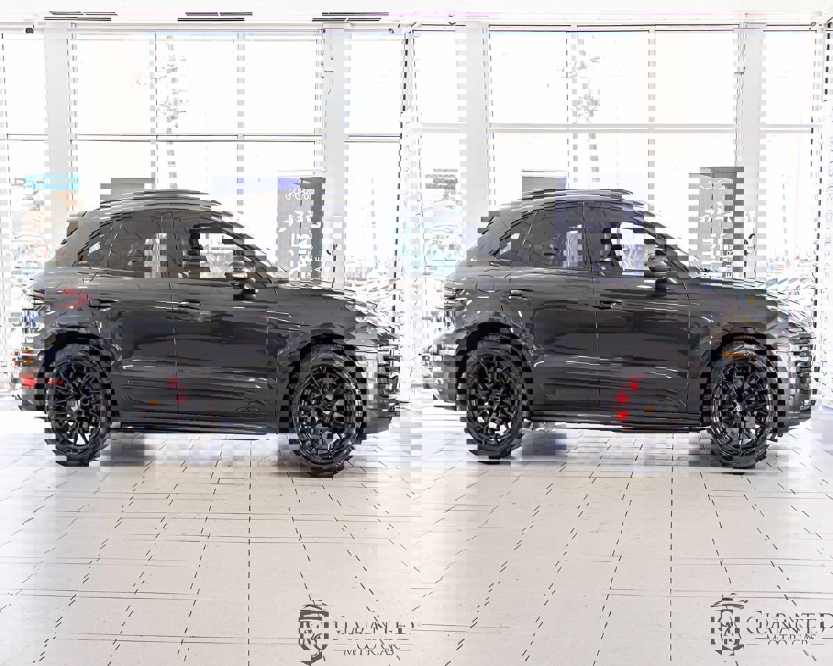 Used 2018 Porsche Macan GTS w/ Premium Package Plus image 9