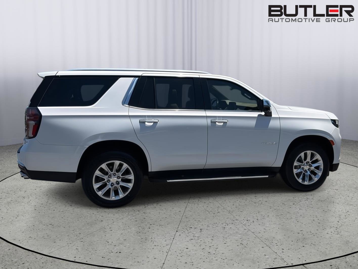 Used 2021 Chevrolet Tahoe Premier w/ Premium Package RWD image 7