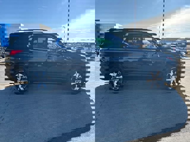 Certified 2020 Chevrolet Traverse LT w/ LT Premium Package image 2