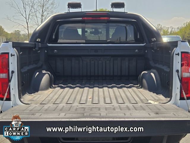 Used 2019 Chevrolet Colorado ZR2 w/ ZR2 Dusk Special Edition image 16