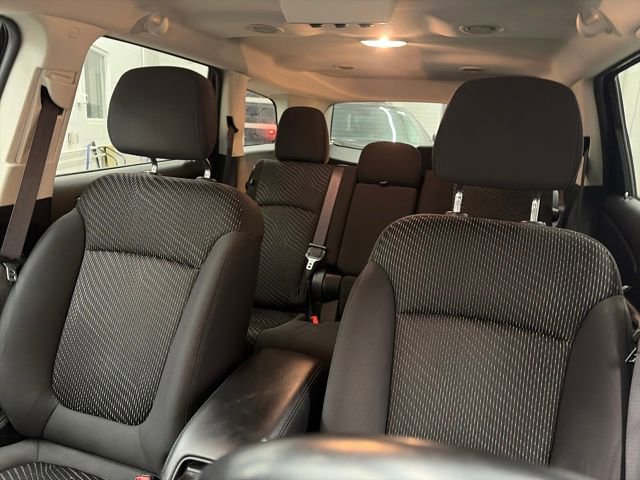 Used 2017 Dodge Journey SE w/ Flexible Seating Group image 37