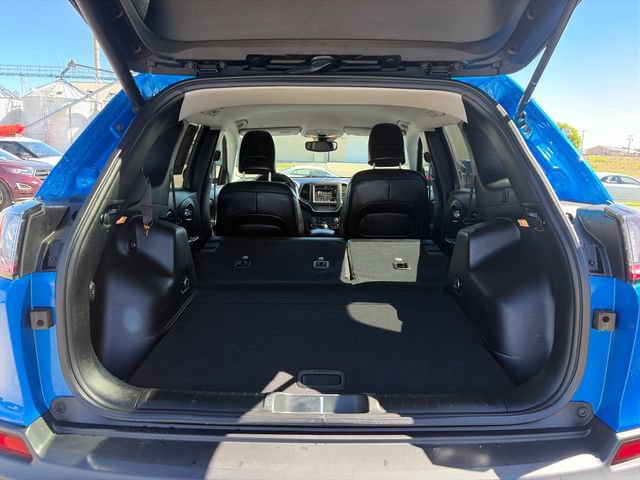 Used 2023 Jeep Cherokee Trailhawk w/ Trailer Tow Group AWD/4WD image 45