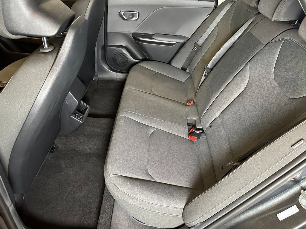 Used 2025 Kia K4 LXS image 22