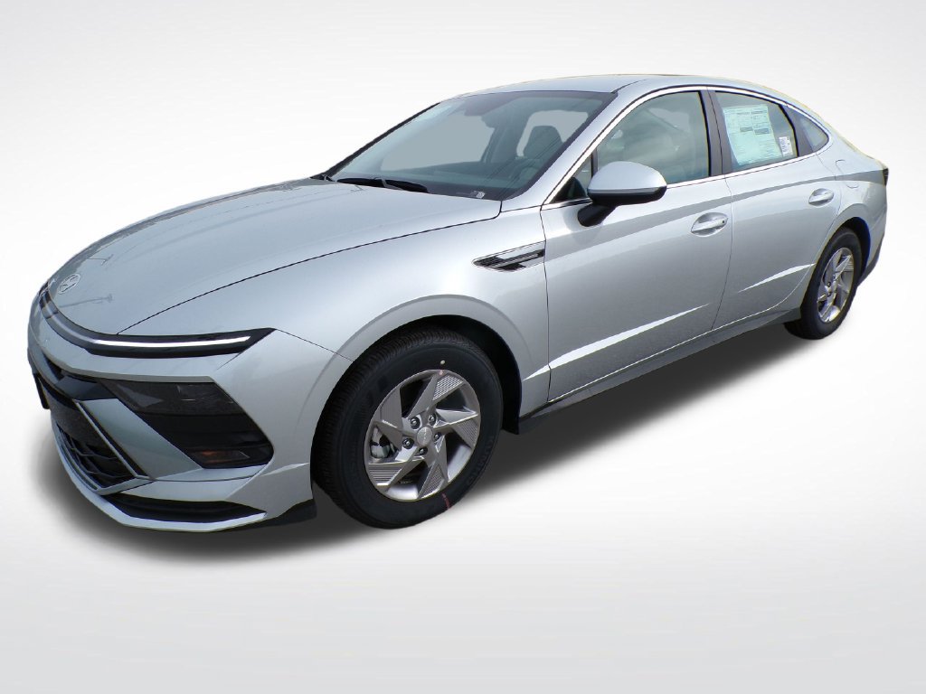 New 2026 Hyundai Sonata SE FWD image 2