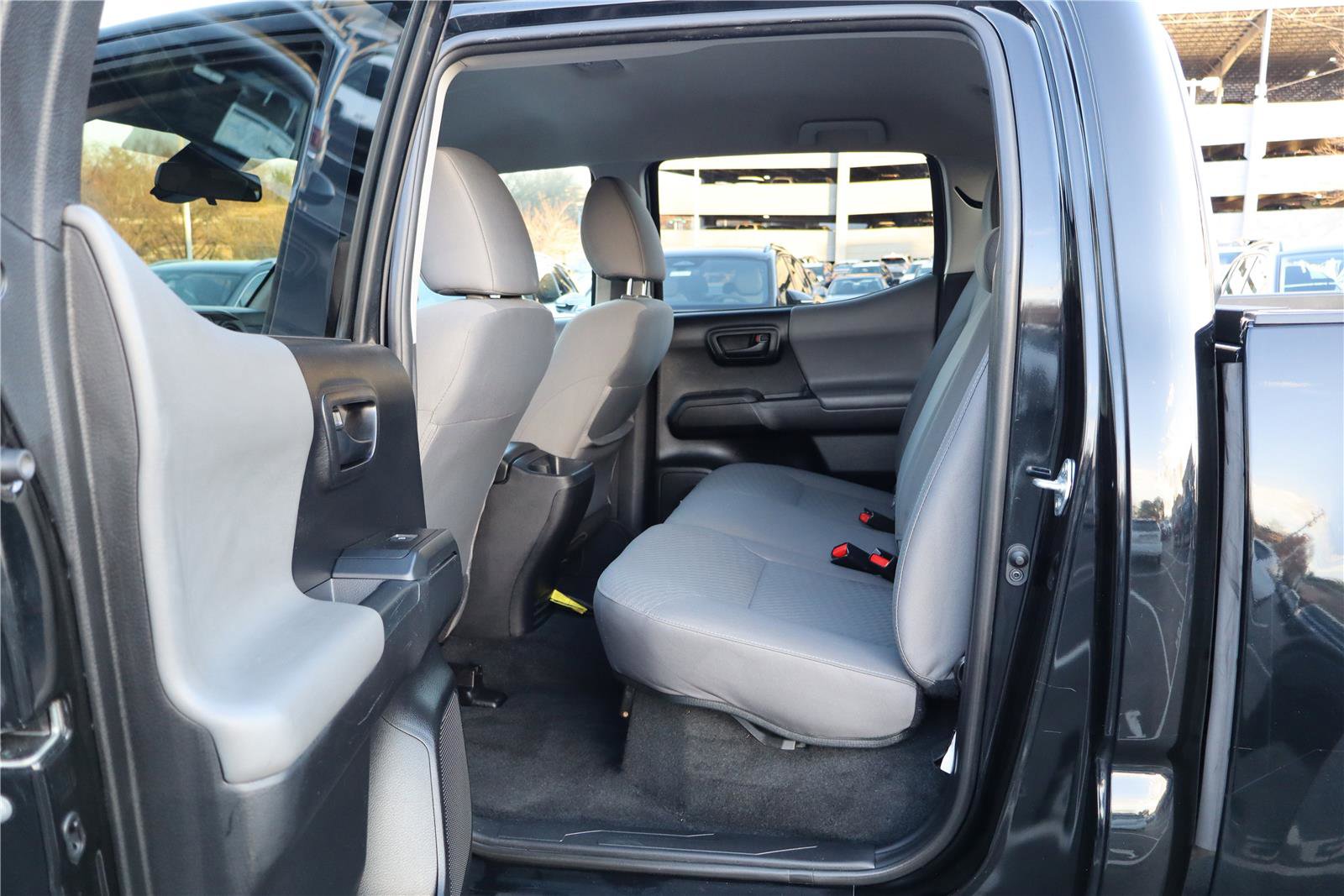 Used 2022 Toyota Tacoma SR image 24