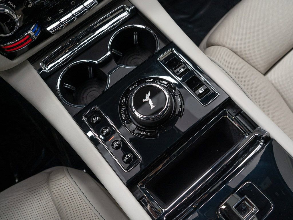 Certified 2023 Rolls-Royce Ghost w/ Ghost Package image 41