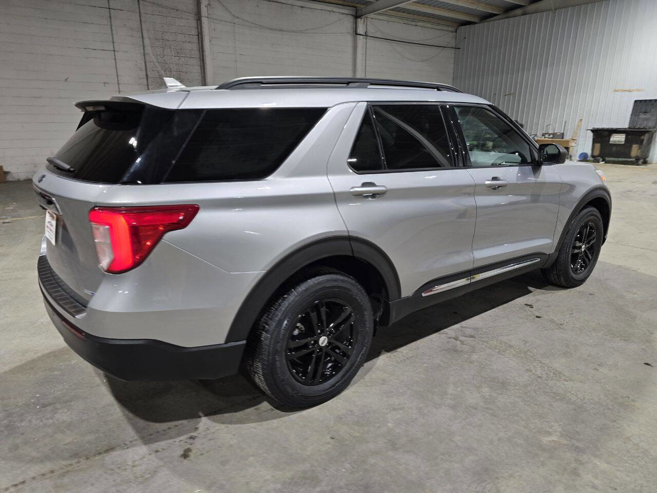 Used 2020 Ford Explorer XLT w/ Comfort Package image 13