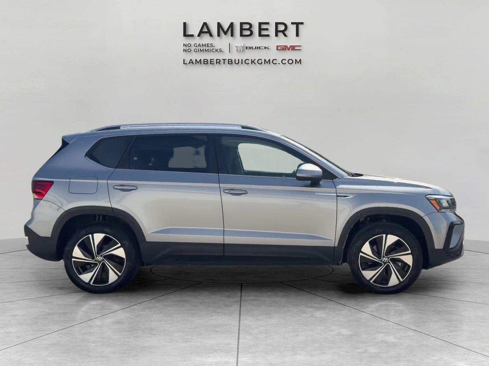 Used 2024 Volkswagen Taos SE AWD/4WD image 6