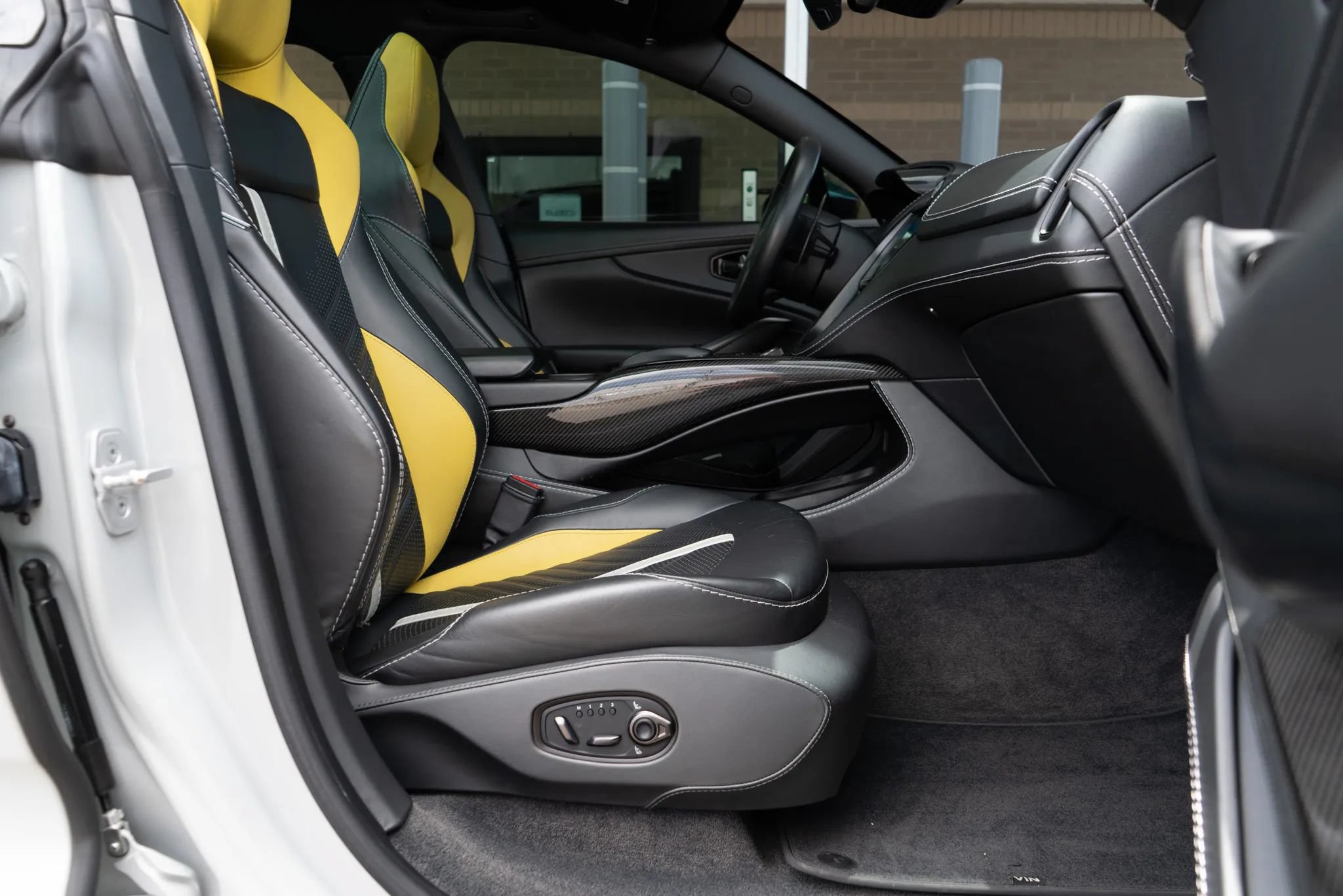 Used 2023 Aston Martin DBX 707 AWD/4WD image 26