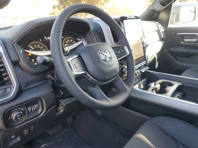 New 2026 RAM 1500 4x4 Crew Cab image 11