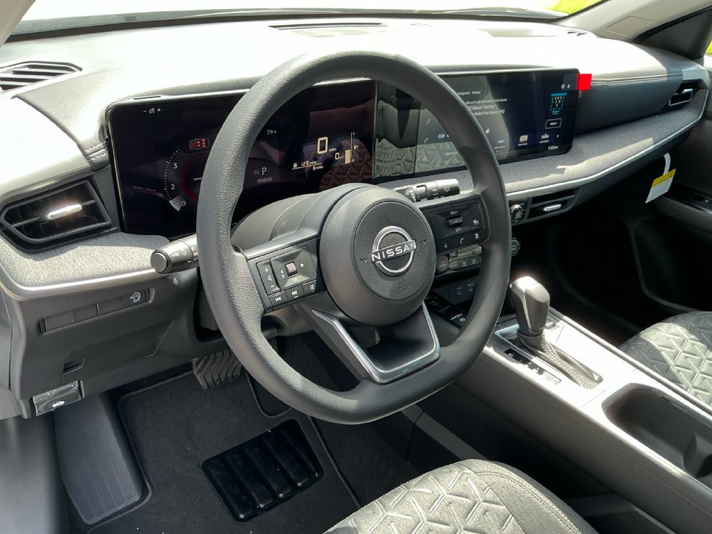 New 2027 Nissan Kicks SV w/ Cold Weather Package FWD image 31