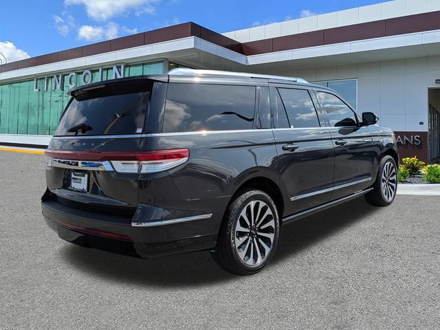 Used 2022 Lincoln Navigator L Reserve AWD/4WD image 4